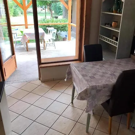 Mokuska Lak *