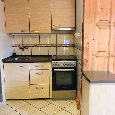 Mokuska Lak *